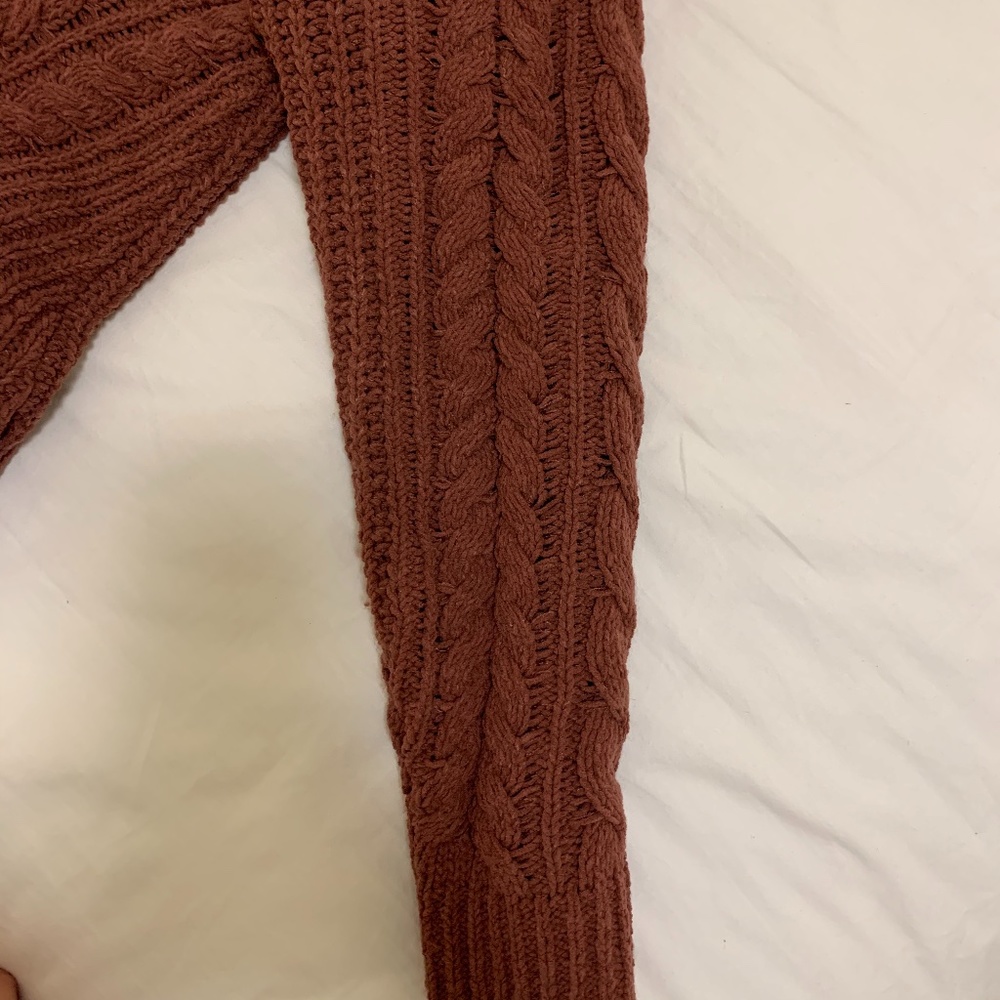 Universal Thread Maroon Sweater - image 4